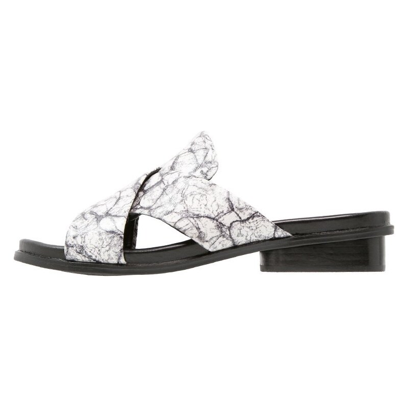 French Connection BASIA Pantolette flach black/white