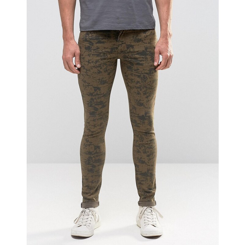 ASOS - Extrem schmale Jeans mit Camouflage-Muster - Grün
