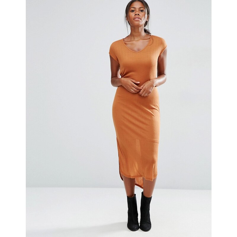 Vero Moda - Geripptes, kurzärmliges Jersey-Kleid - Orange