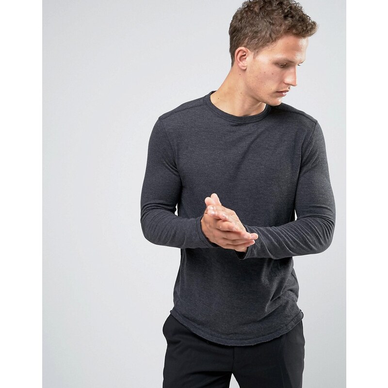 Selected Homme - Langärmliges T-Shirt mit abgeschnittenen Kanten, langer Schnitt - Schwarz