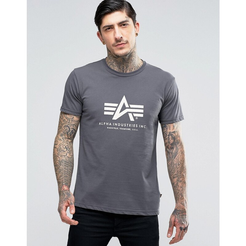Alpha Industries - T-Shirt mit Logo in Grau in regulärer Passform - Grau