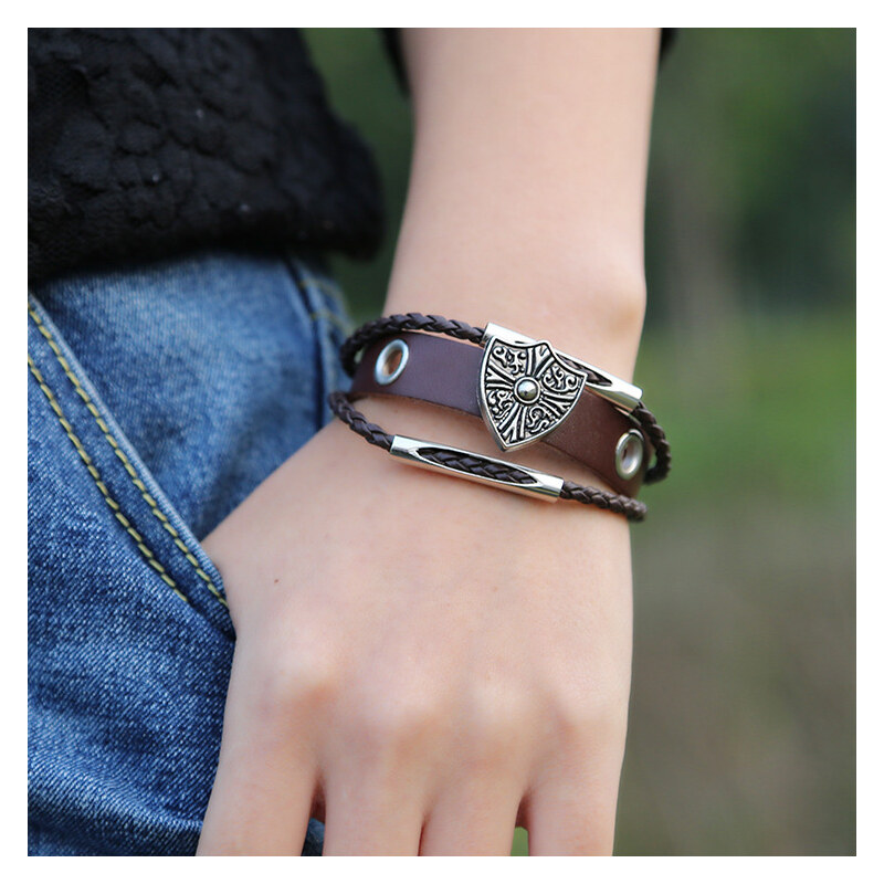 Lesara Leder-Armband mit Wappen-Element