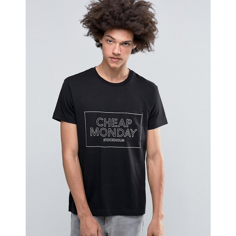 Cheap Monday - Standard-T-Shirt mit schmalem Box-Logo auf der Tasche - Schwarz
