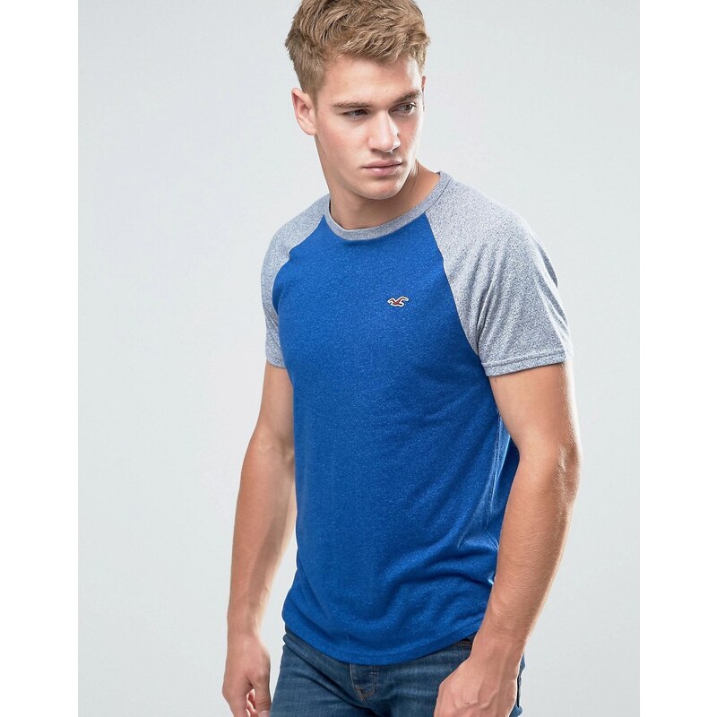 Hollister - Must Have - Schmales, blaues Ringer-T-Shirt mit Logo - Blau