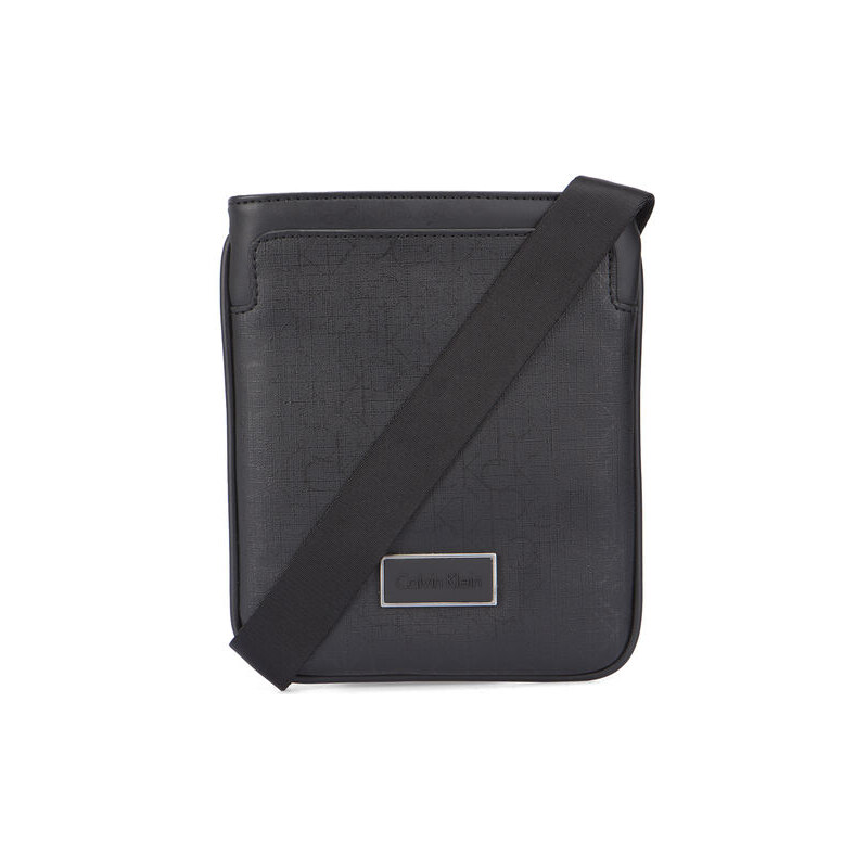 Calvin Klein Schwarze Mini-Tasche Flat aus Stoff mit Monogramm