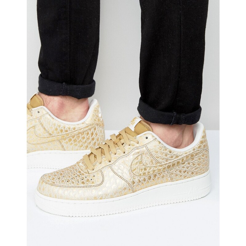 Nike - Air Force 1 '07 Lv8 - Sneaker in Gold 718152-701 - Gold