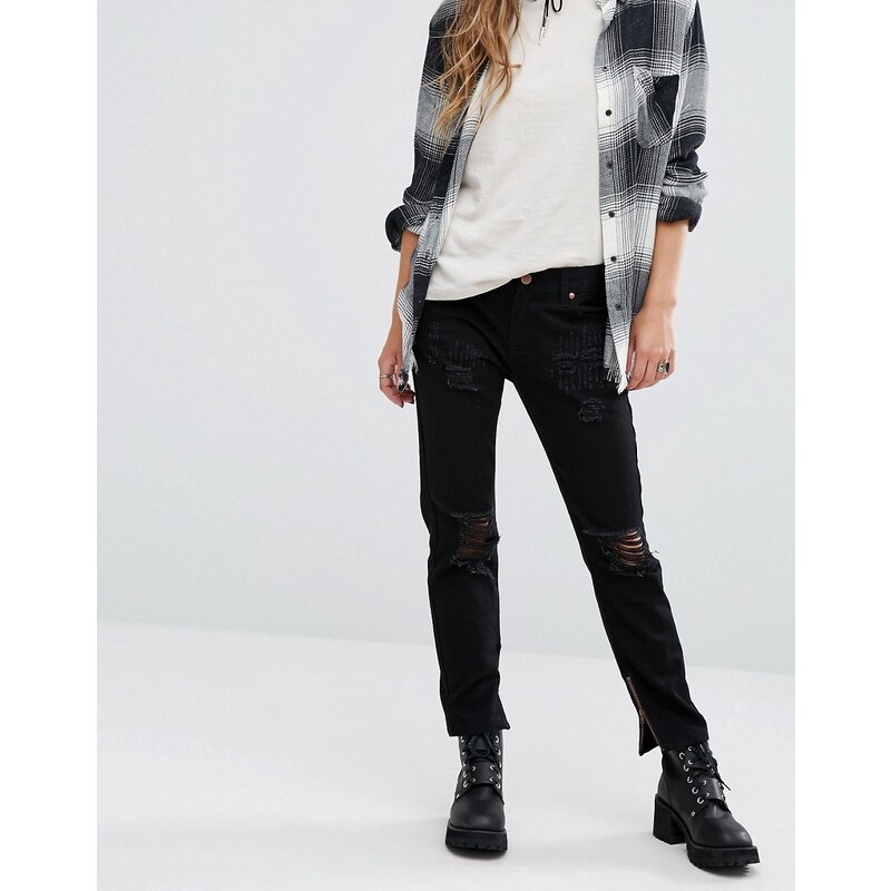 Lira - Mom-Jeans mit hohem Bund und Distressing - Schwarz