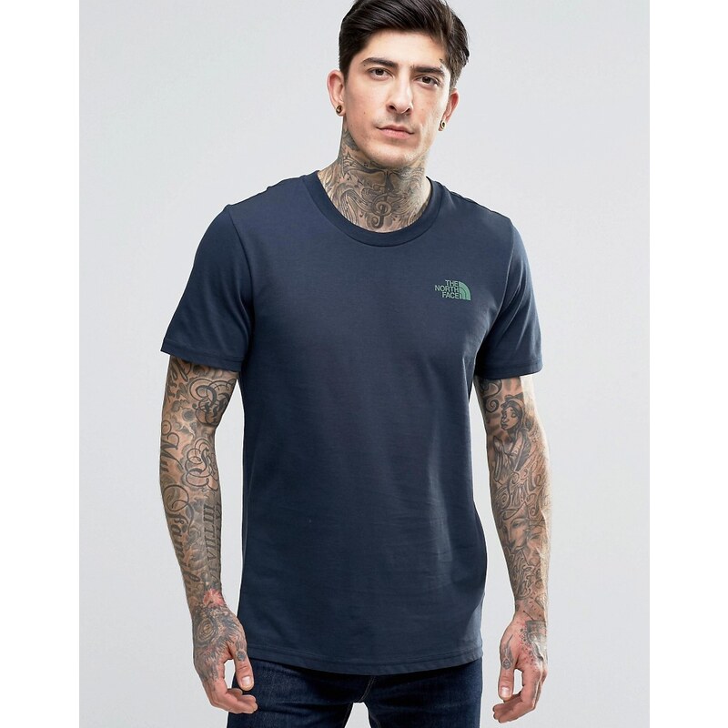 The North Face - T-Shirt mit Brustlogo in Marineblau - Marineblau