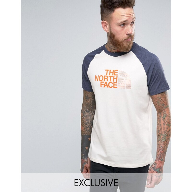 The North Face - Exklusives T-Shirt mit Raglanärmeln - Orange
