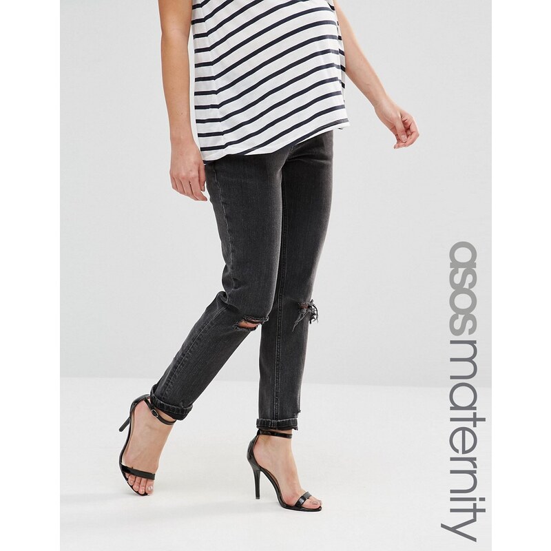 ASOS Maternity - Farleigh - Schmale Mom-Jeans mit Riss am Knie und Unterbauchbund in schwarzer Lulu-Waschung - Schwarz