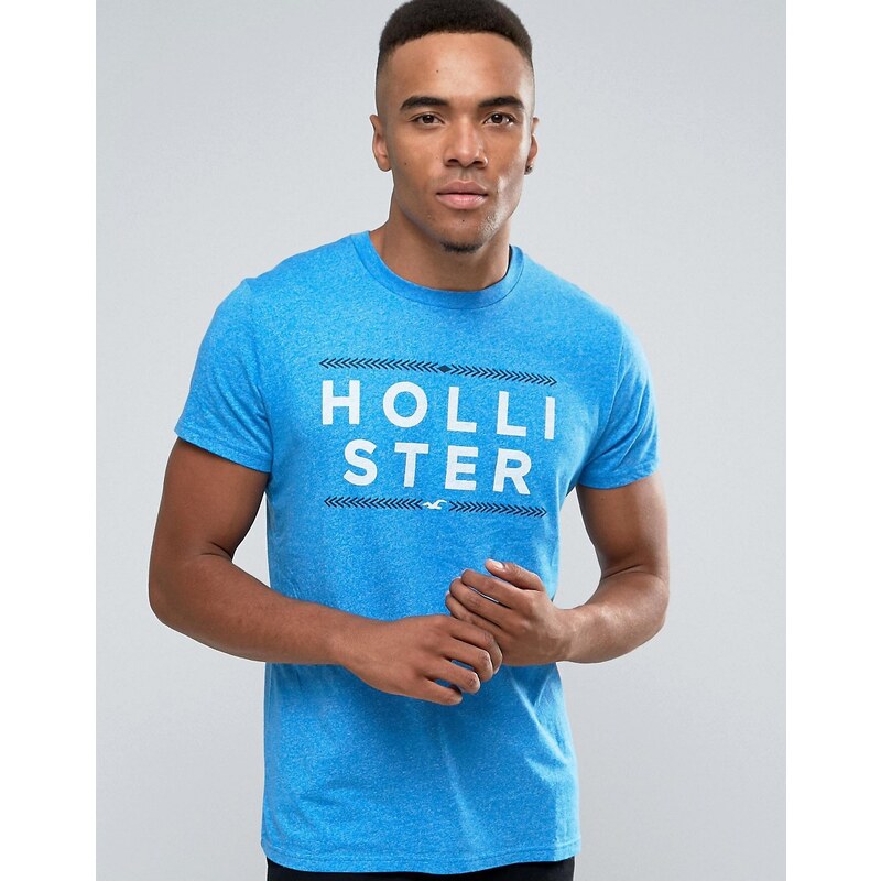 Hollister - Schmal geschnittenes, blaues T-Shirt mit Logo - Blau
