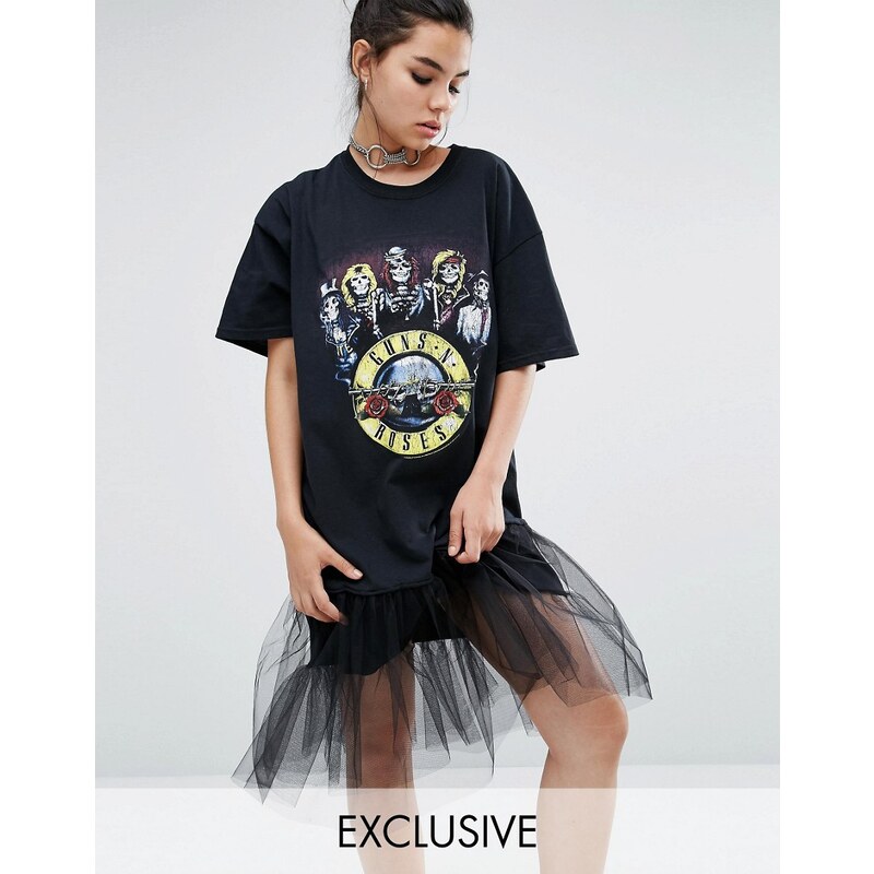 Reclaimed Vintage - Oversize-T-Shirt-Kleid mit „Guns N' Roses“-Aufschrift und Unterrock aus Tüll - Schwarz