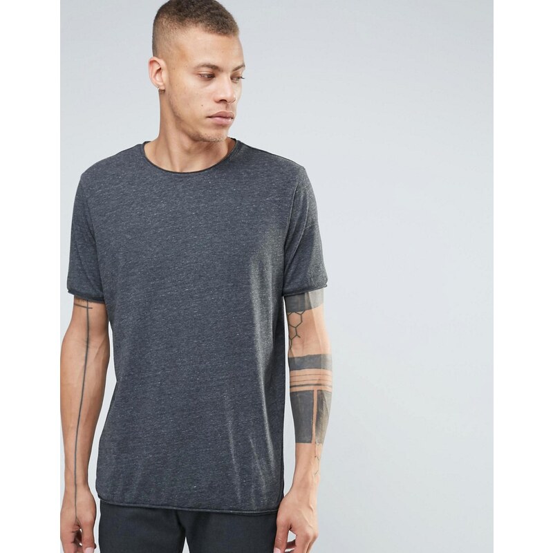 Weekday - Dunkles T-Shirt mit ungesäumtem Saum - Grau