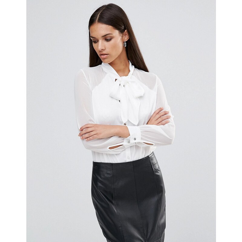 Lipsy - Blusen-Bodysuit mit Schleife am Ausschnitt - Weiß