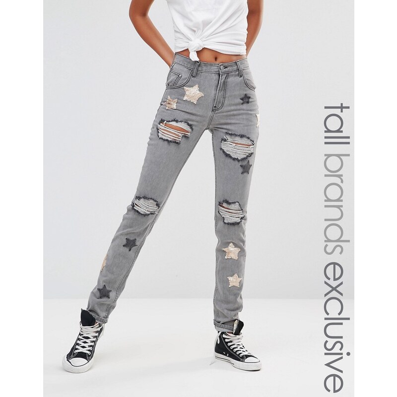 Glamorous Tall - Boyfriend Jeans mit Distressed-Effekt und Aufnähern mit Pailletten - Grau