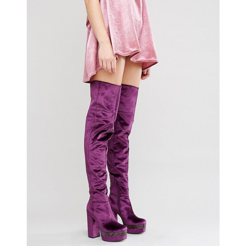 ASOS - KEATS - Overknee-Stiefel aus Samt mit Plateausohle - Violett