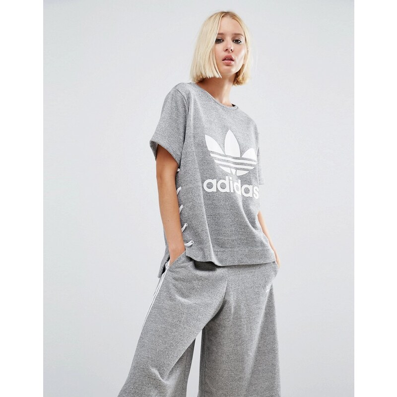 adidas Originals - Sweatshirt mit Schnürung und Logo - Grau