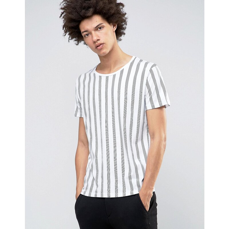 Selected Homme Selected - T-Shirt mit vertikalen Streifen - Weiß