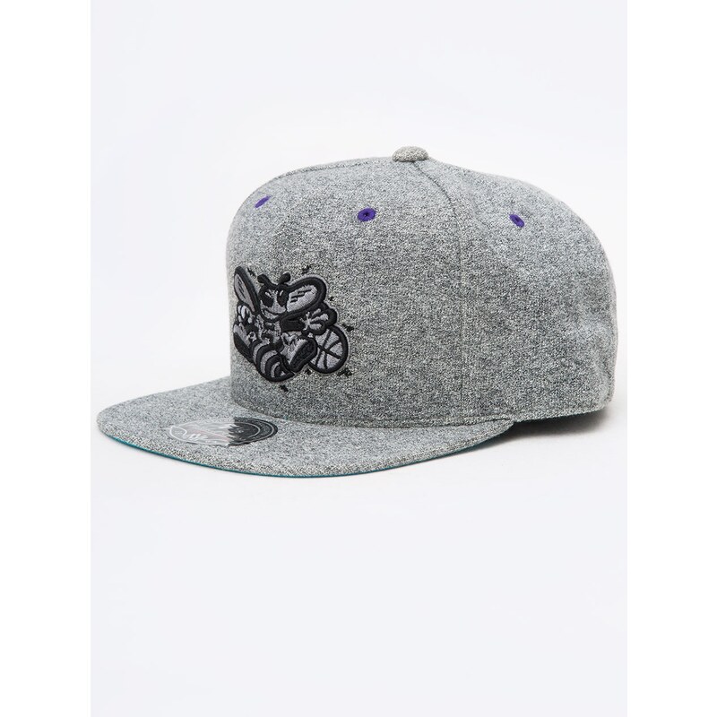 Mitchell & Ness Charlotte Hornets NBA Broad Street High Crown Fitted Grey Heather