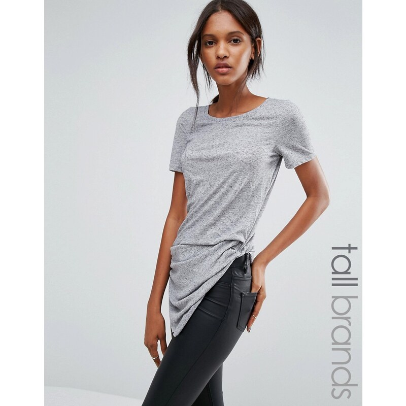 Vero Moda Tall - Asymmetrisches T-shirt - Grau