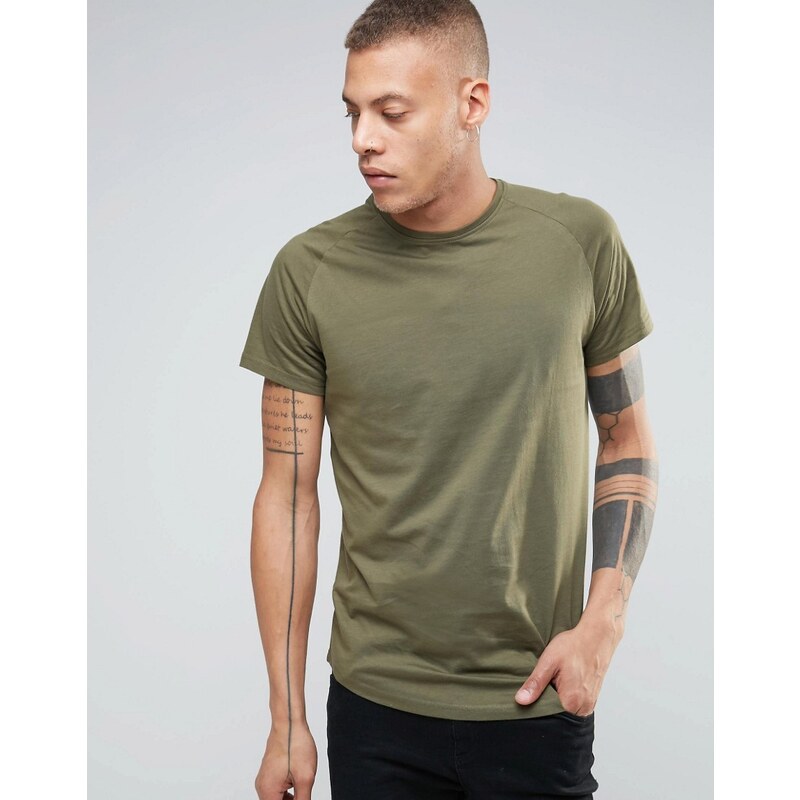 Selected Homme - Lang geschnittenes T-Shirt mit Raglanärmeln und abgerundetem Saum - Grün