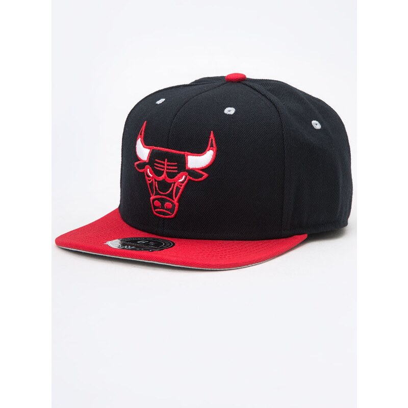 Mitchell & Ness Chicago Bulls NBA 2 Tone High Crown Fitted Black