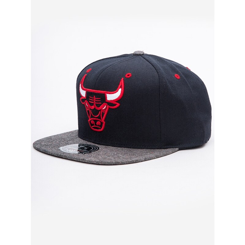 Mitchell & Ness Chicago Bulls NBA Donagal High Crown Fitted Black