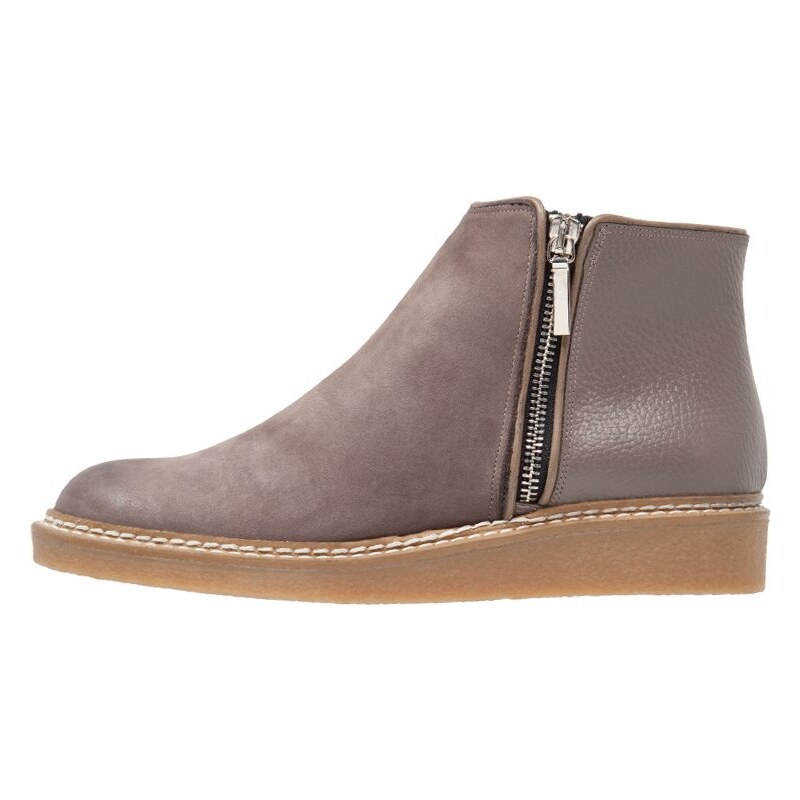KIOMI Ankle Boot mouse