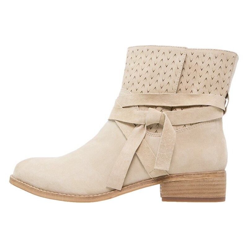 Pier One Stiefelette natural