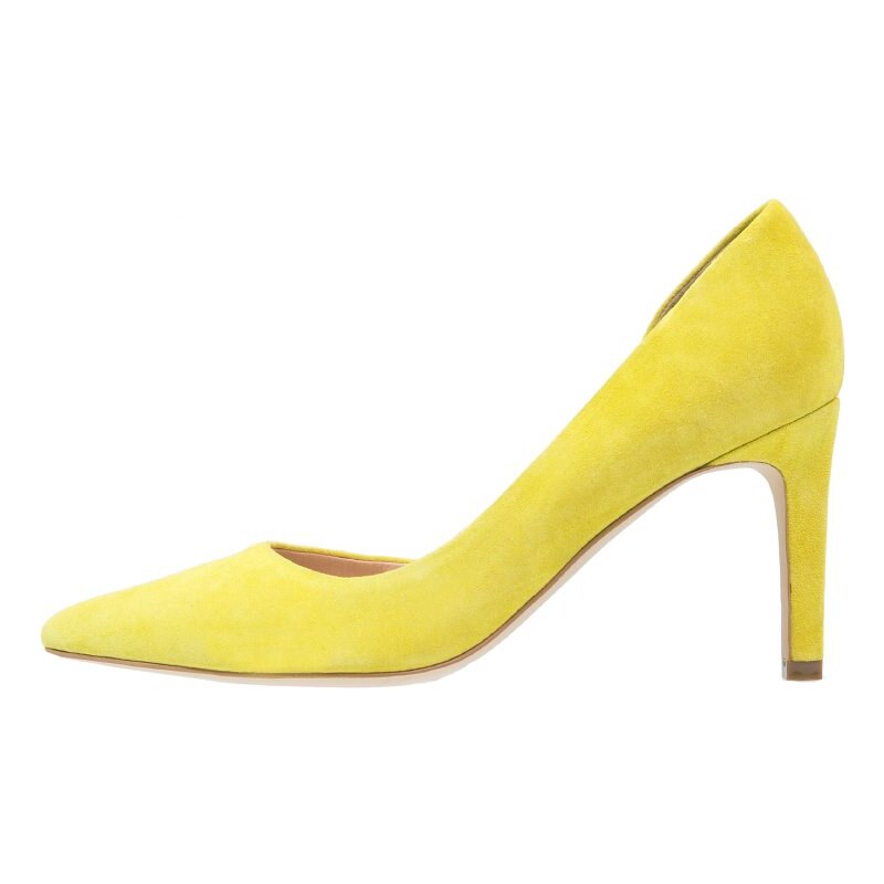 Pier One Pumps yellow