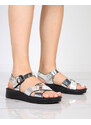 ENP LUS Silber lackierte Sandalen mit flachem Absatz Pulqo- Footwear - silber